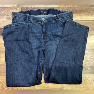 18w Lee Flex Motion Mid-Rise Straight Leg jeans